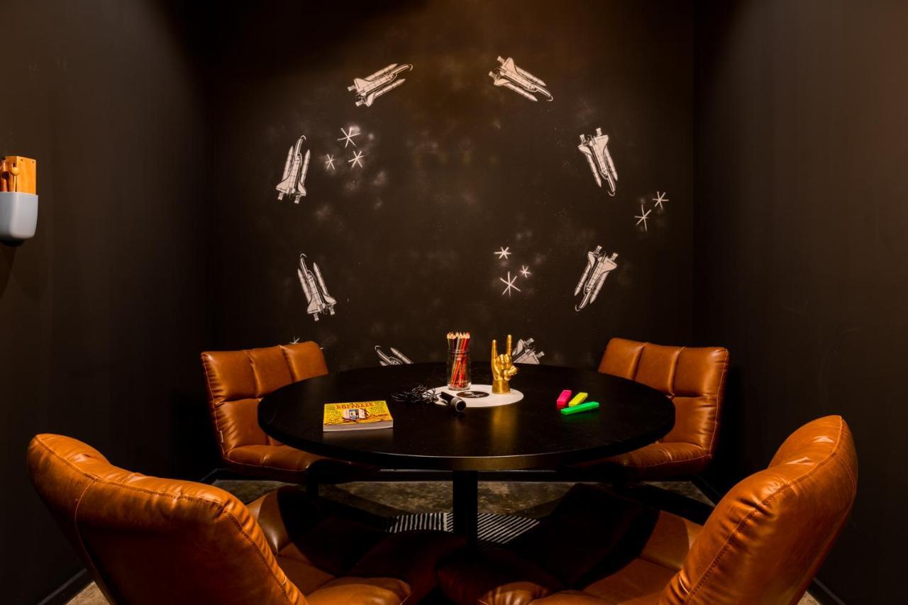Moxy Glasgow Sec Bagian luar foto