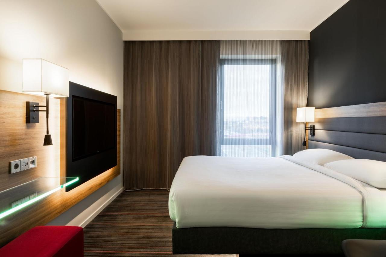 Moxy Glasgow Sec Bagian luar foto