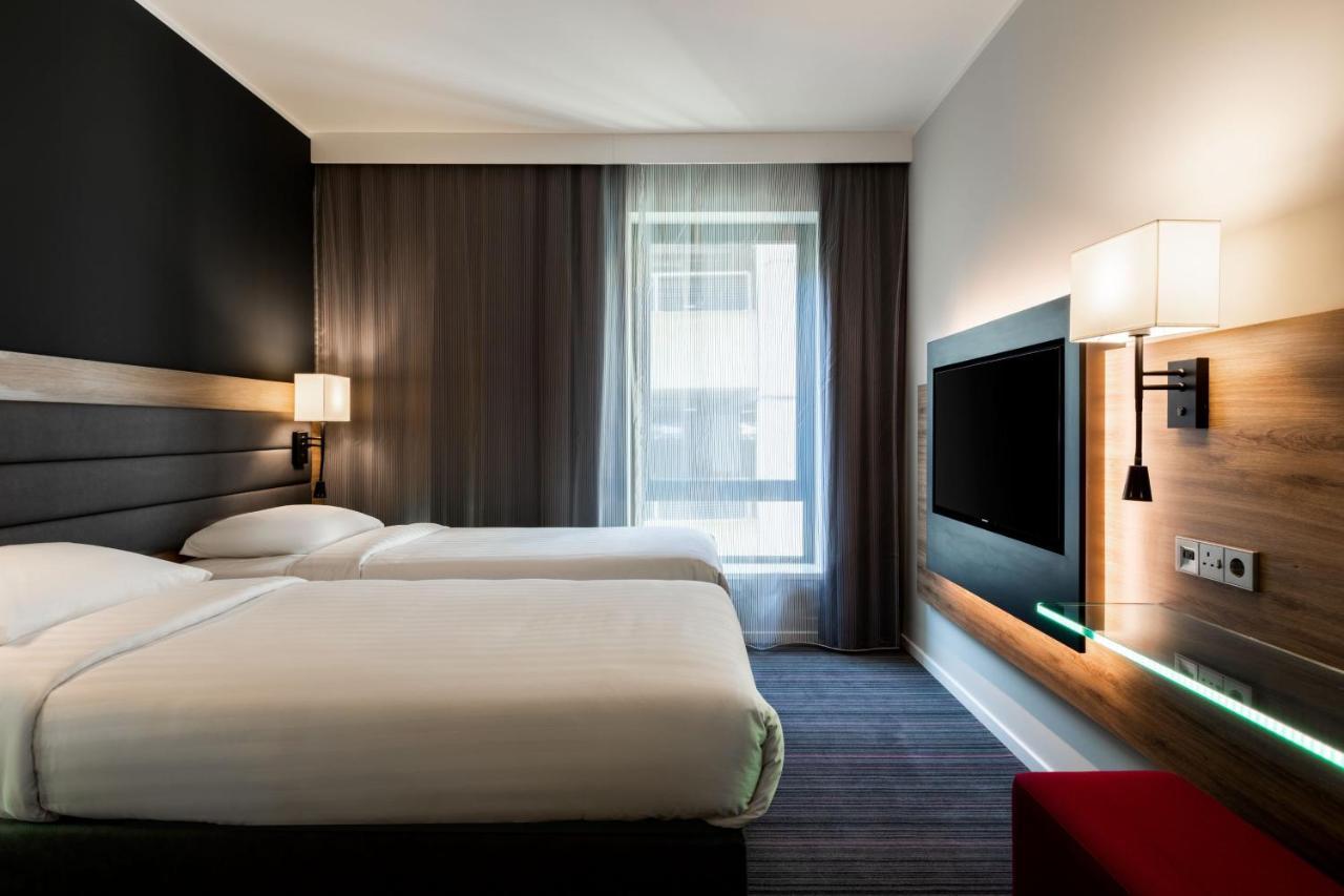 Moxy Glasgow Sec Bagian luar foto