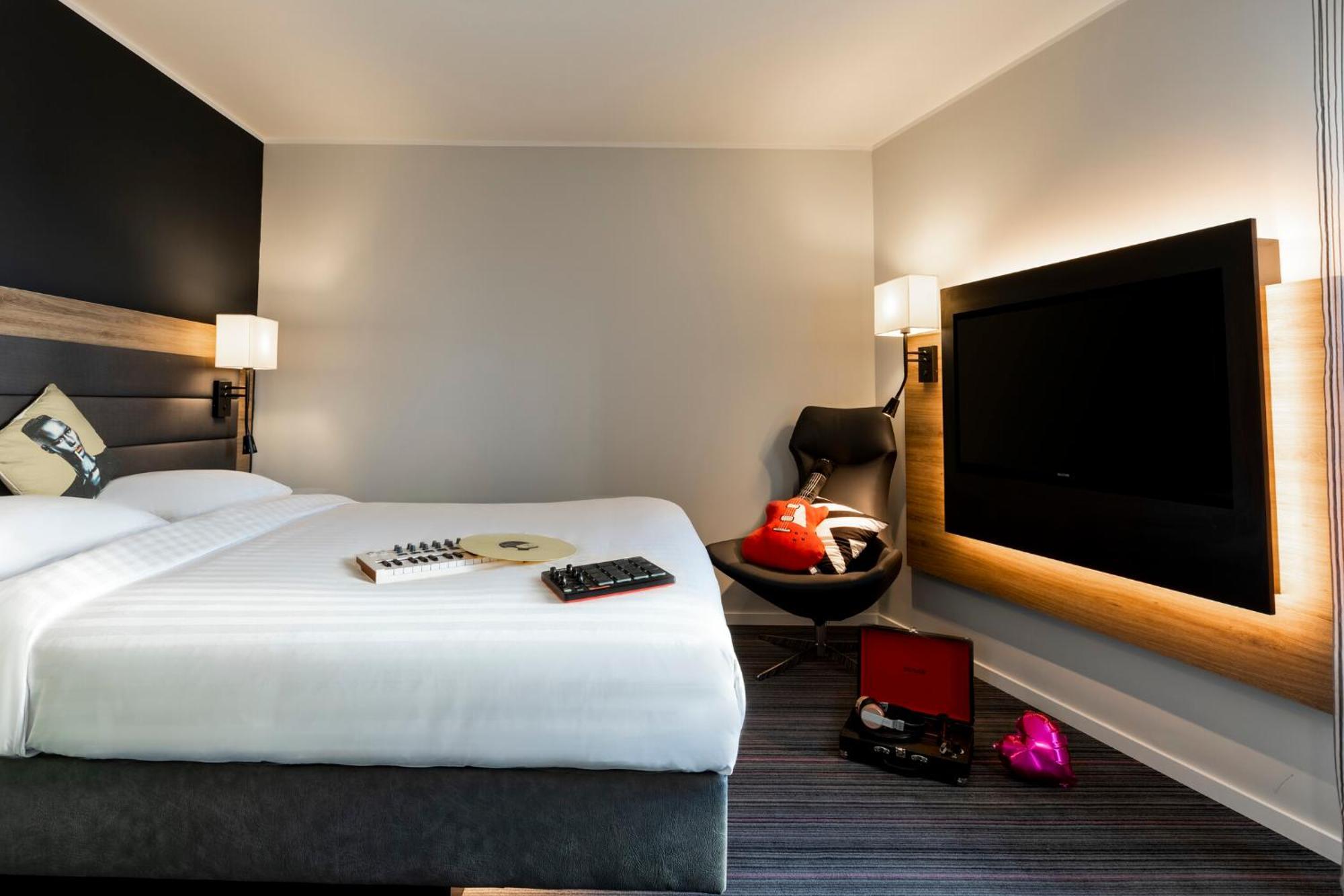 Moxy Glasgow Sec Bagian luar foto