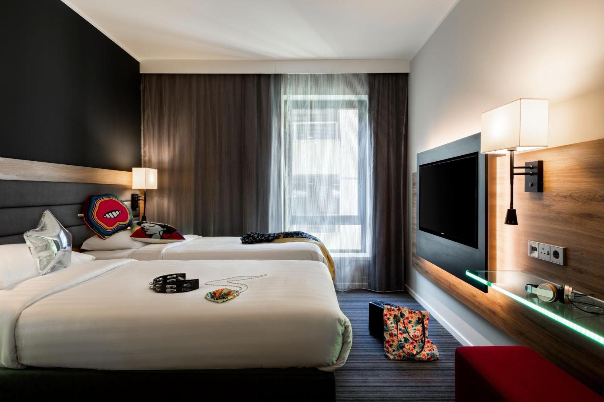 Moxy Glasgow Sec Bagian luar foto
